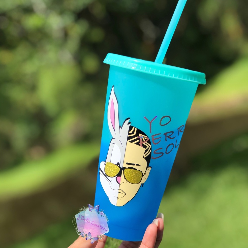 Color change cup